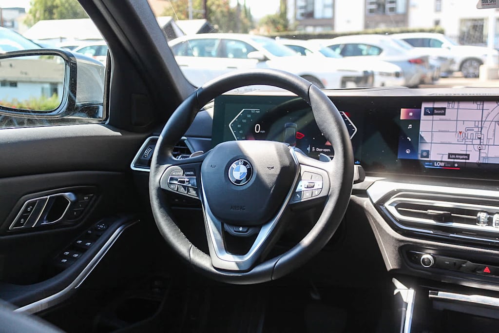 Thumbnail: 2023 BMW 3 Series - 9