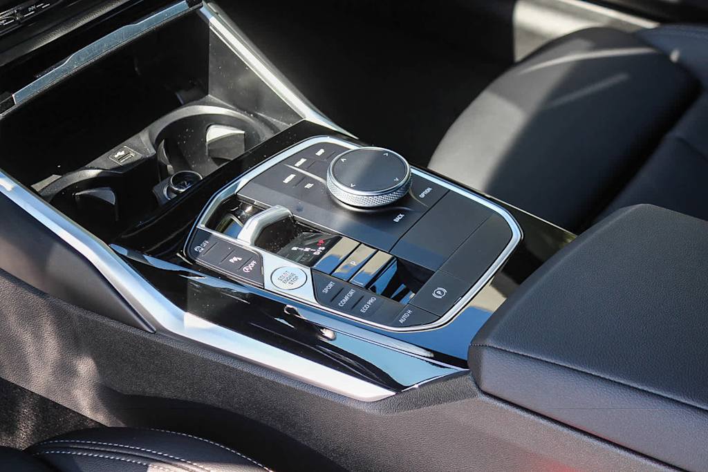 Thumbnail: 2023 BMW 3 Series - 14