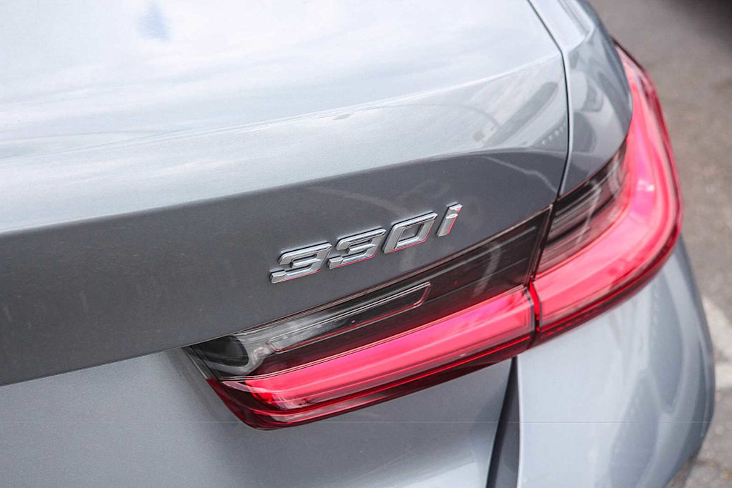 Thumbnail: 2023 BMW 3 Series - 27