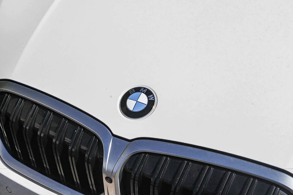 Thumbnail: 2023 BMW 3 Series - 6