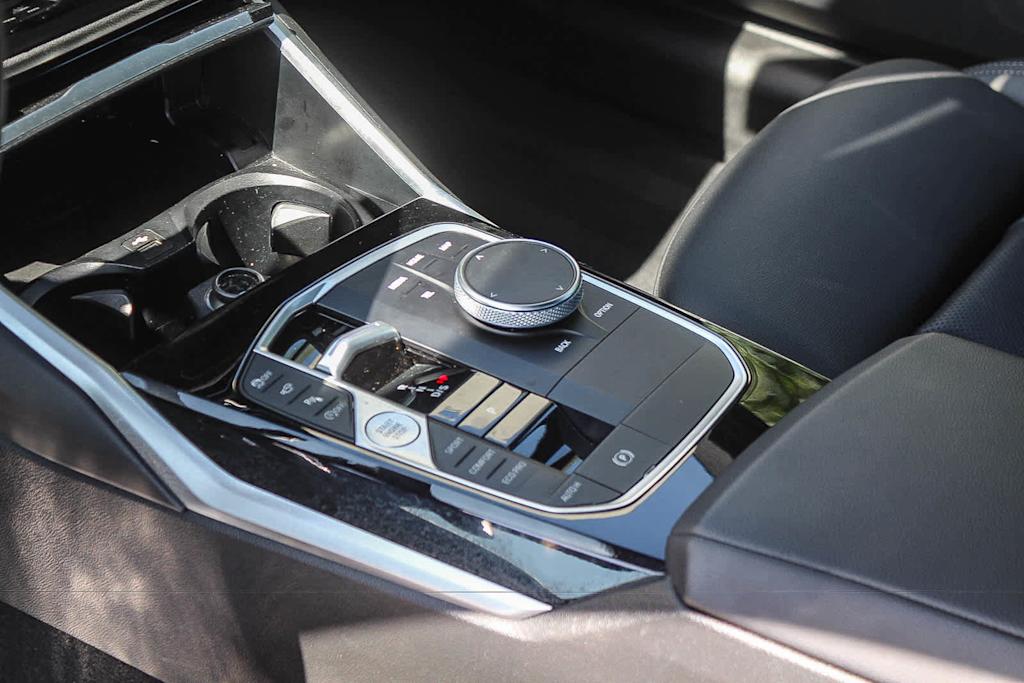 Thumbnail: 2023 BMW 3 Series - 14