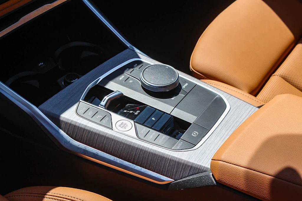 Thumbnail: 2026 BMW 3 Series - 14