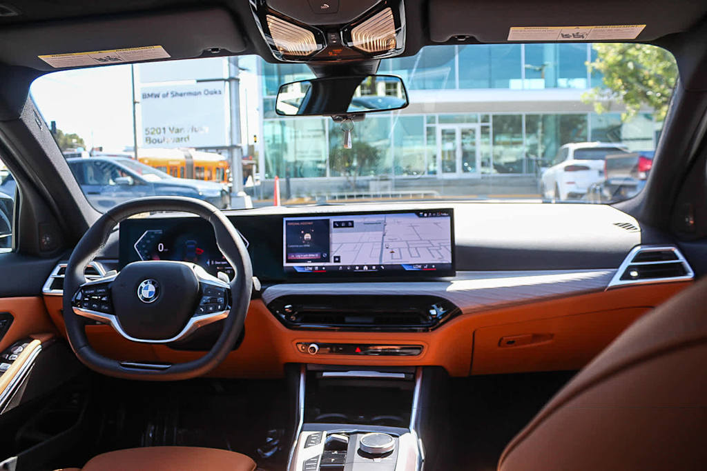 Thumbnail: 2026 BMW 3 Series - 2
