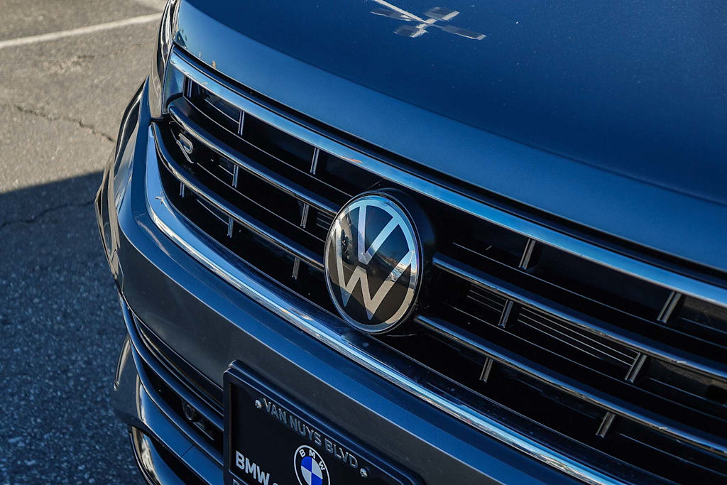 Thumbnail: 2022 Volkswagen Tiguan - 6