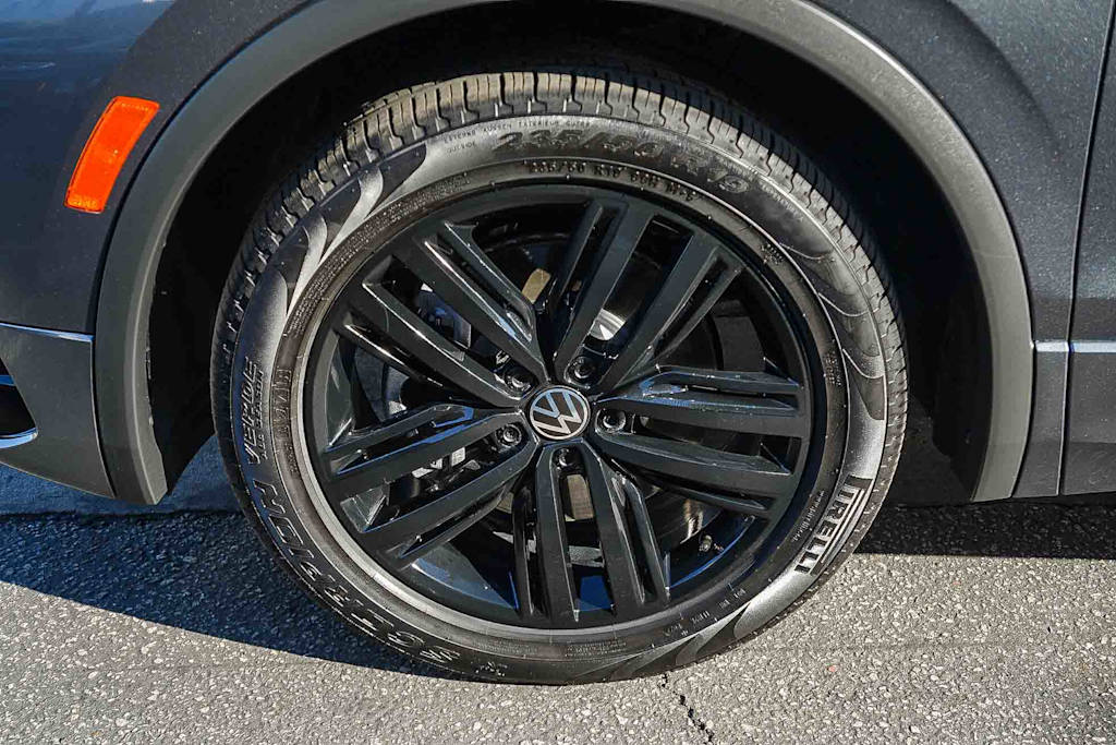 Thumbnail: 2022 Volkswagen Tiguan - 7