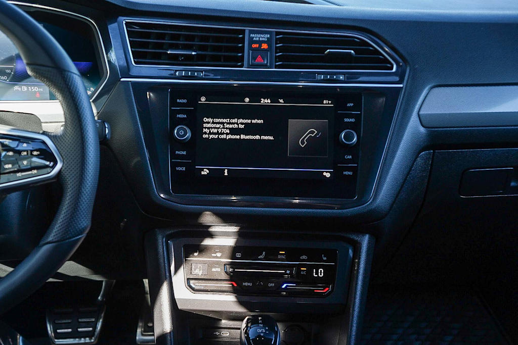 Thumbnail: 2022 Volkswagen Tiguan - 13