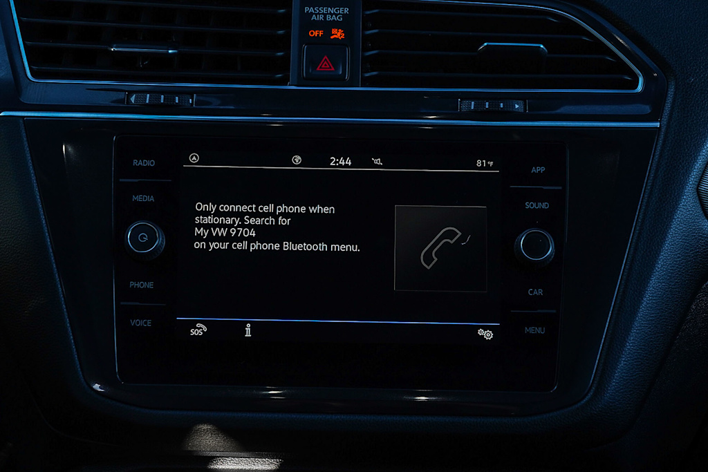 Thumbnail: 2022 Volkswagen Tiguan - 22