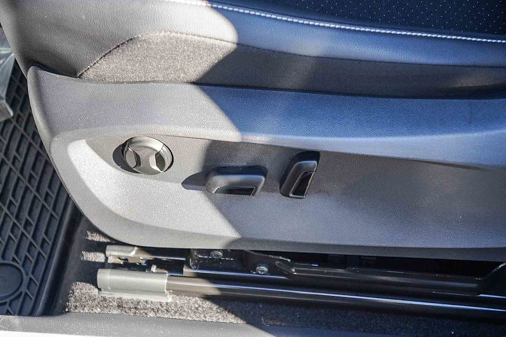 Thumbnail: 2022 Volkswagen Tiguan - 27