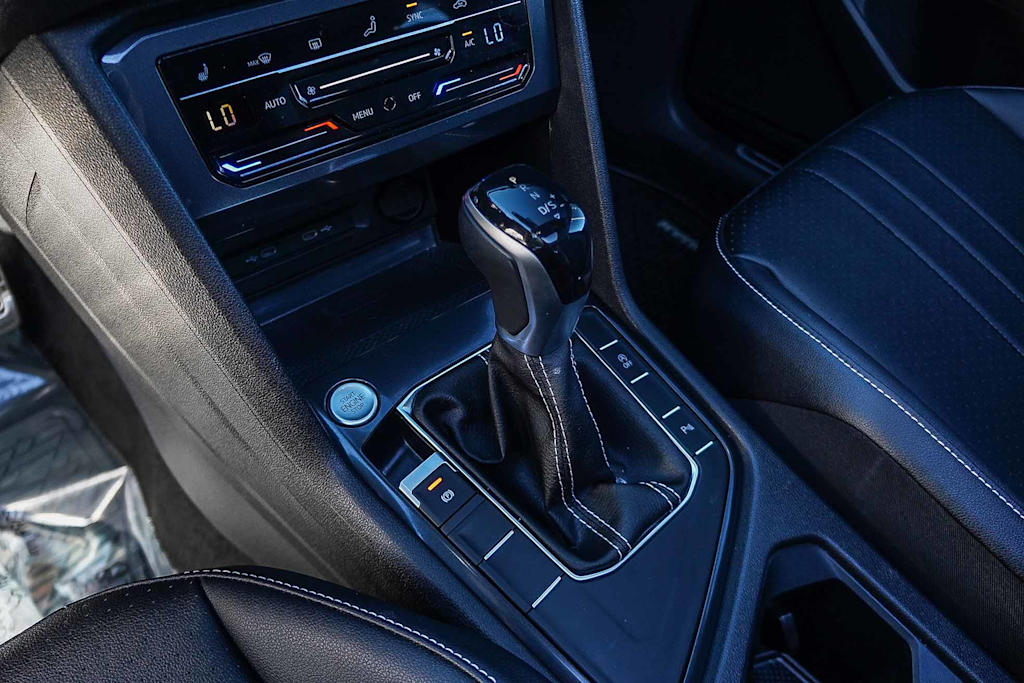 Thumbnail: 2022 Volkswagen Tiguan - 25