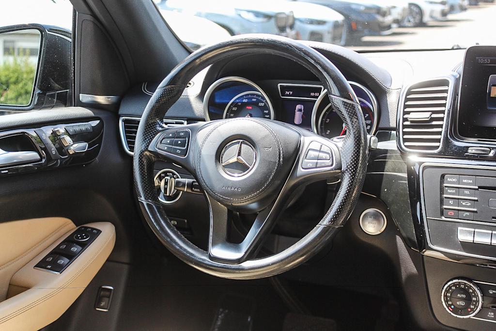 Thumbnail: 2017 Mercedes-Benz GLS - 9