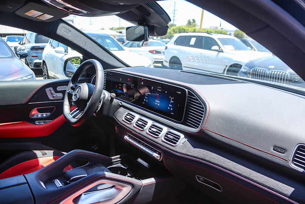 Thumbnail: 2026 Mercedes-Benz GLE - 10