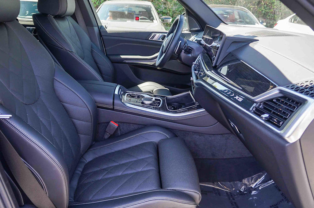 Thumbnail: 2026 BMW X5 - 10