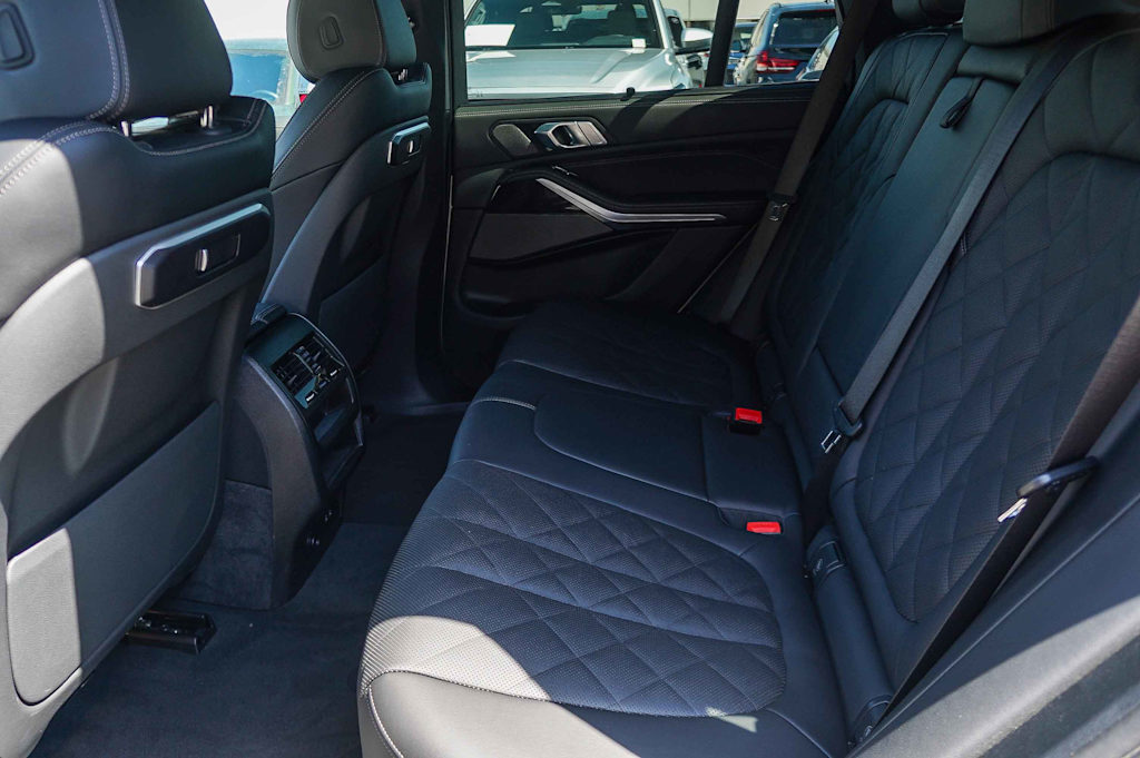 Thumbnail: 2026 BMW X5 - 12