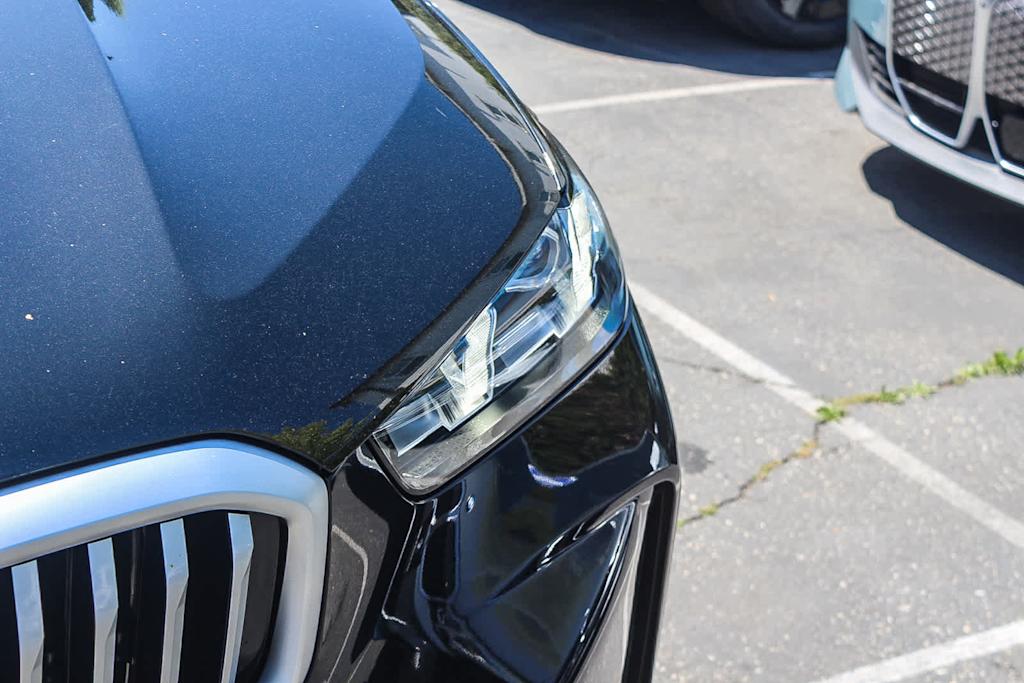 Thumbnail: 2026 BMW X5 - 8