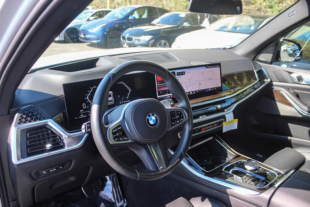 Thumbnail: 2026 BMW X5 - 11