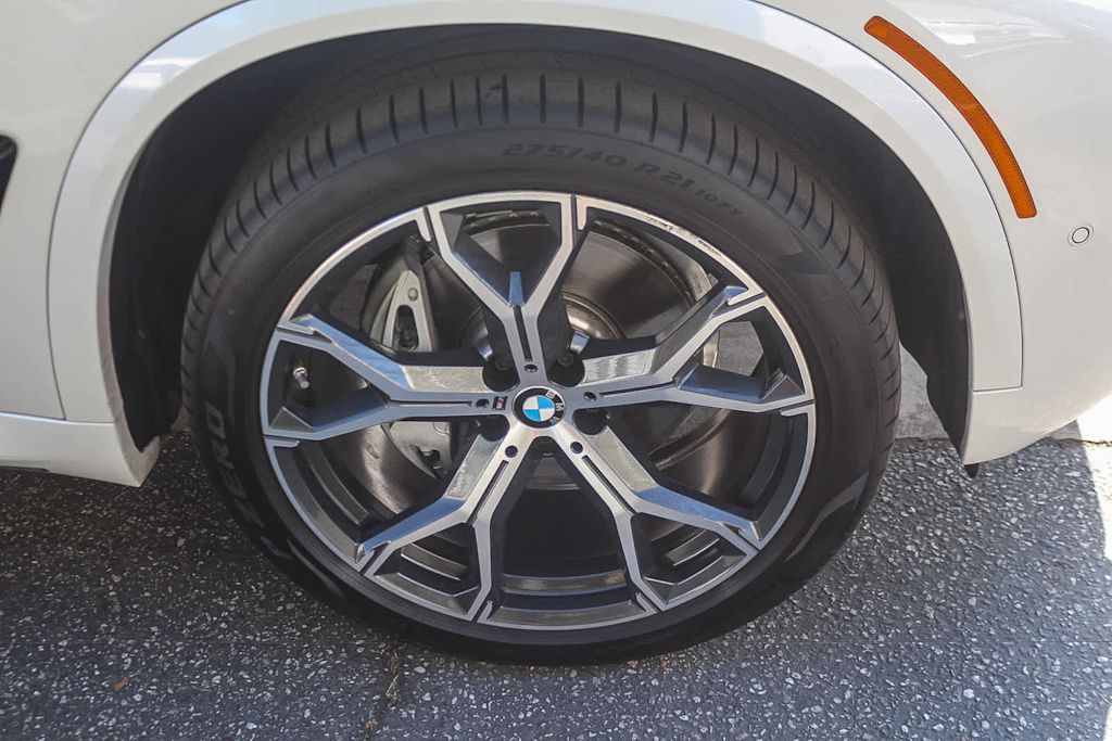Thumbnail: 2026 BMW X5 - 19