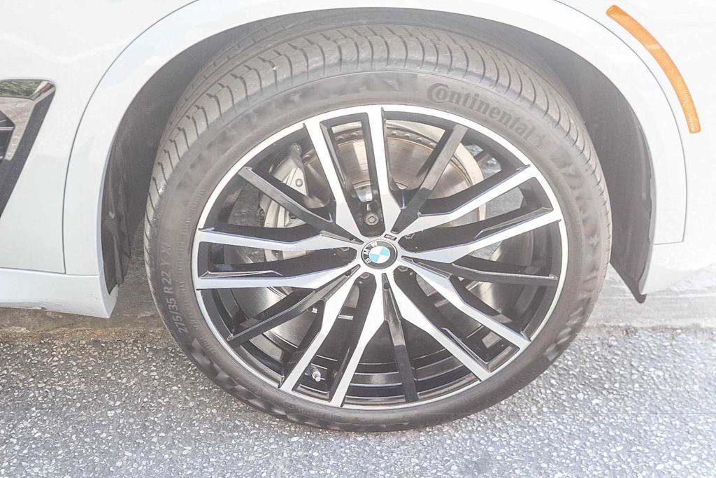 Thumbnail: 2025 BMW X5 - 21