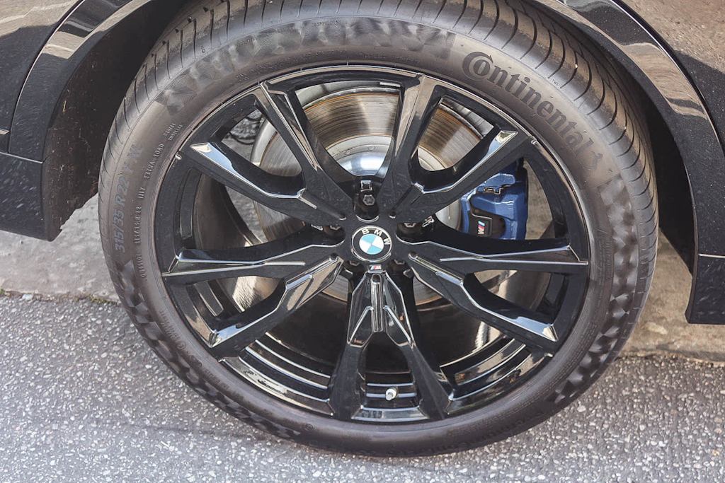 Thumbnail: 2024 BMW X7 - 7