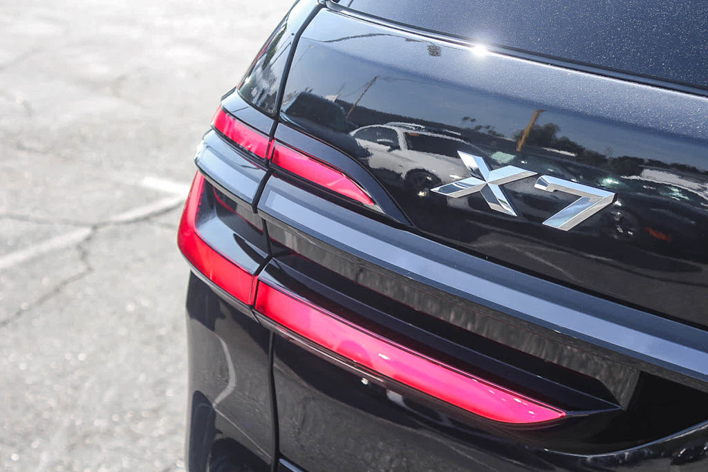 Thumbnail: 2024 BMW X7 - 6