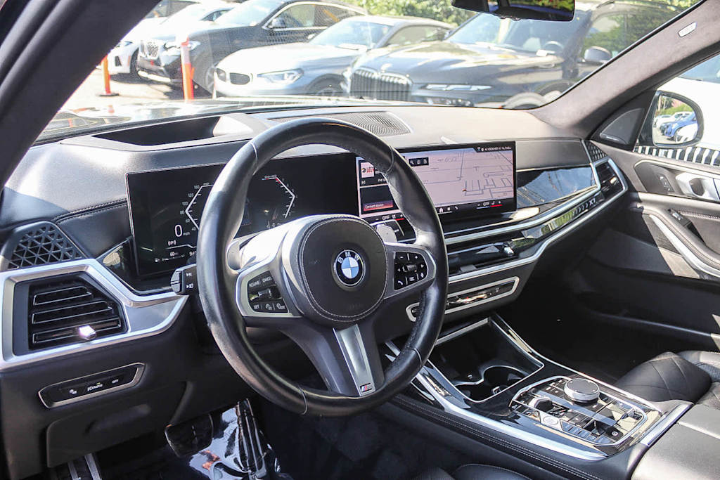 Thumbnail: 2024 BMW X7 - 13