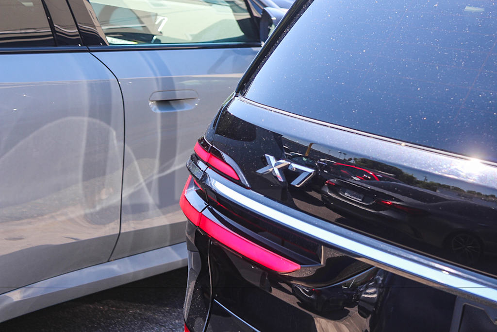 Thumbnail: 2023 BMW X7 - 6
