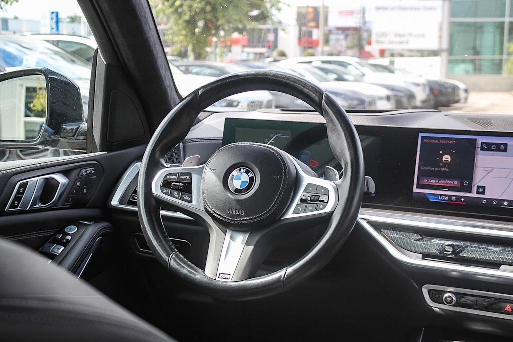 Thumbnail: 2024 BMW X7 - 9