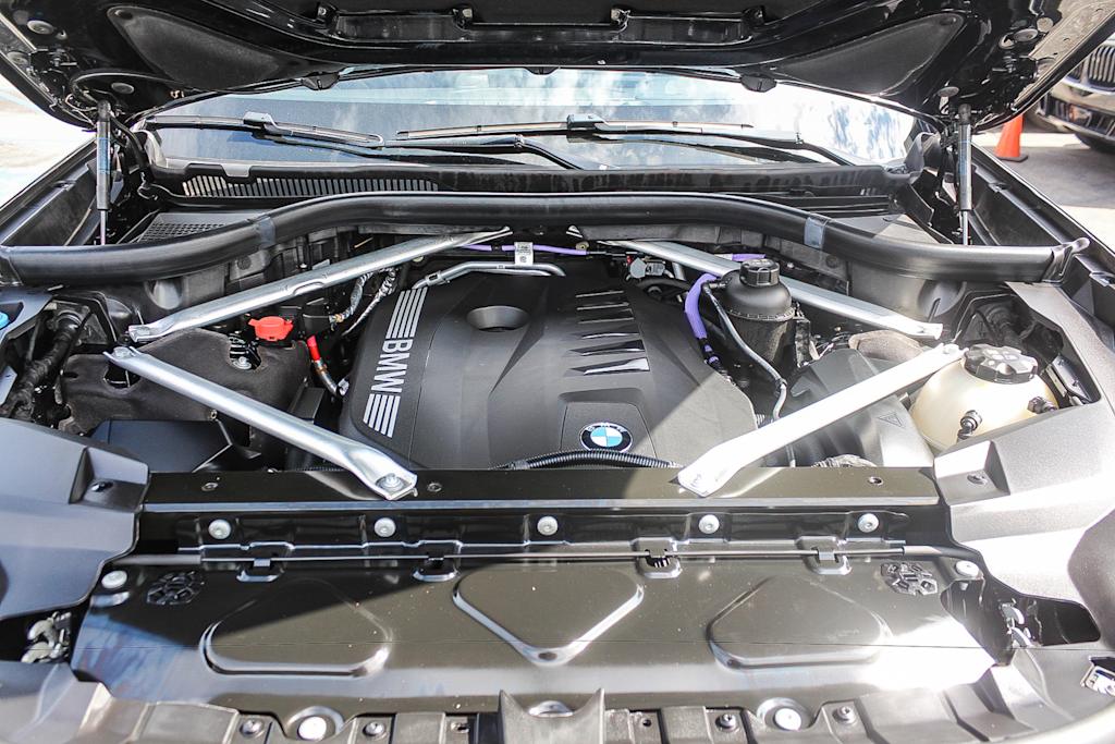 Thumbnail: 2024 BMW X7 - 8