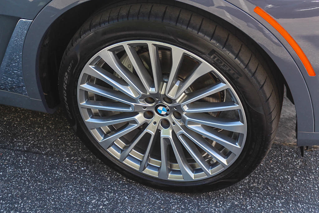 Thumbnail: 2024 BMW X7 - 21
