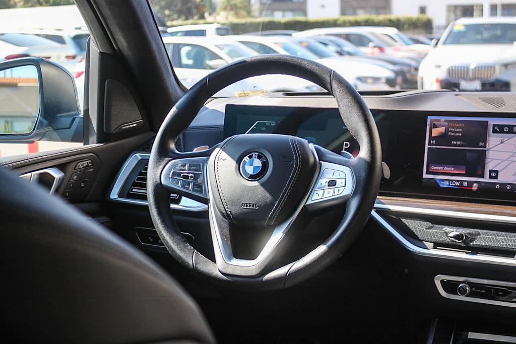 Thumbnail: 2024 BMW X7 - 9