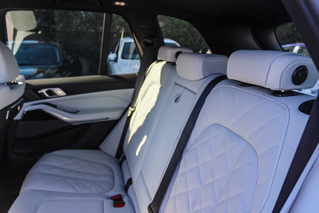 Thumbnail: 2026 BMW X5 - 8