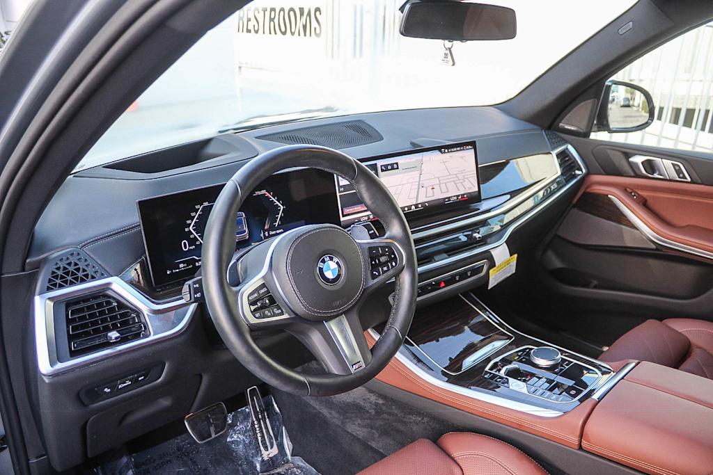 Thumbnail: 2026 BMW X5 - 13