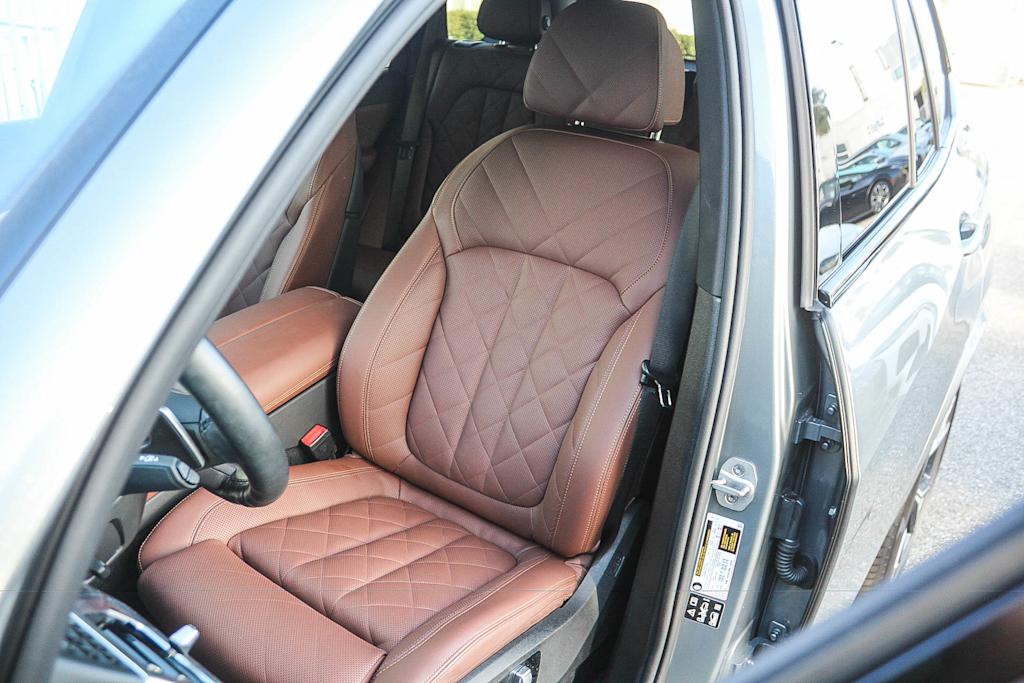 Thumbnail: 2026 BMW X5 - 10