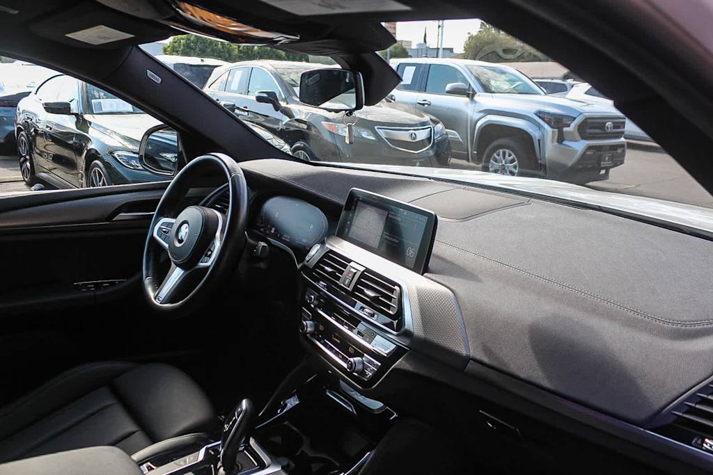 Thumbnail: 2020 BMW X4 - 12