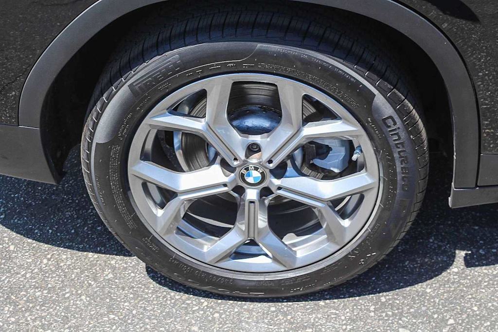 Thumbnail: 2023 BMW X4 - 7