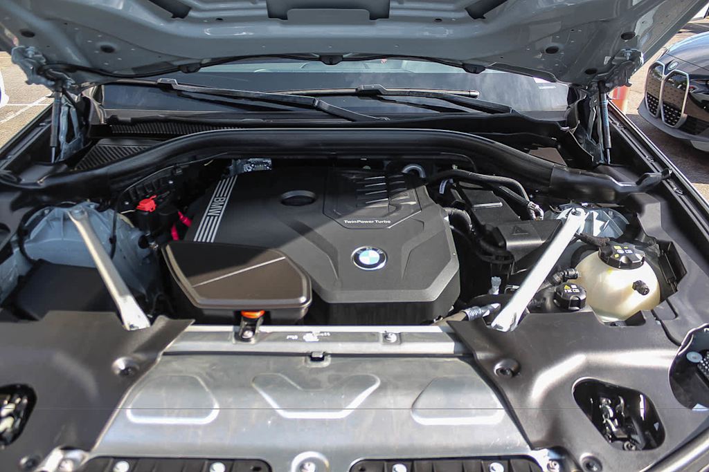 Thumbnail: 2023 BMW X4 - 8