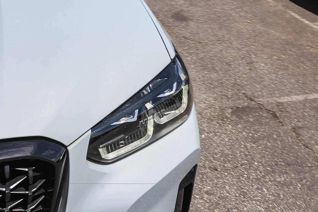 Thumbnail: 2023 BMW X4 - 6