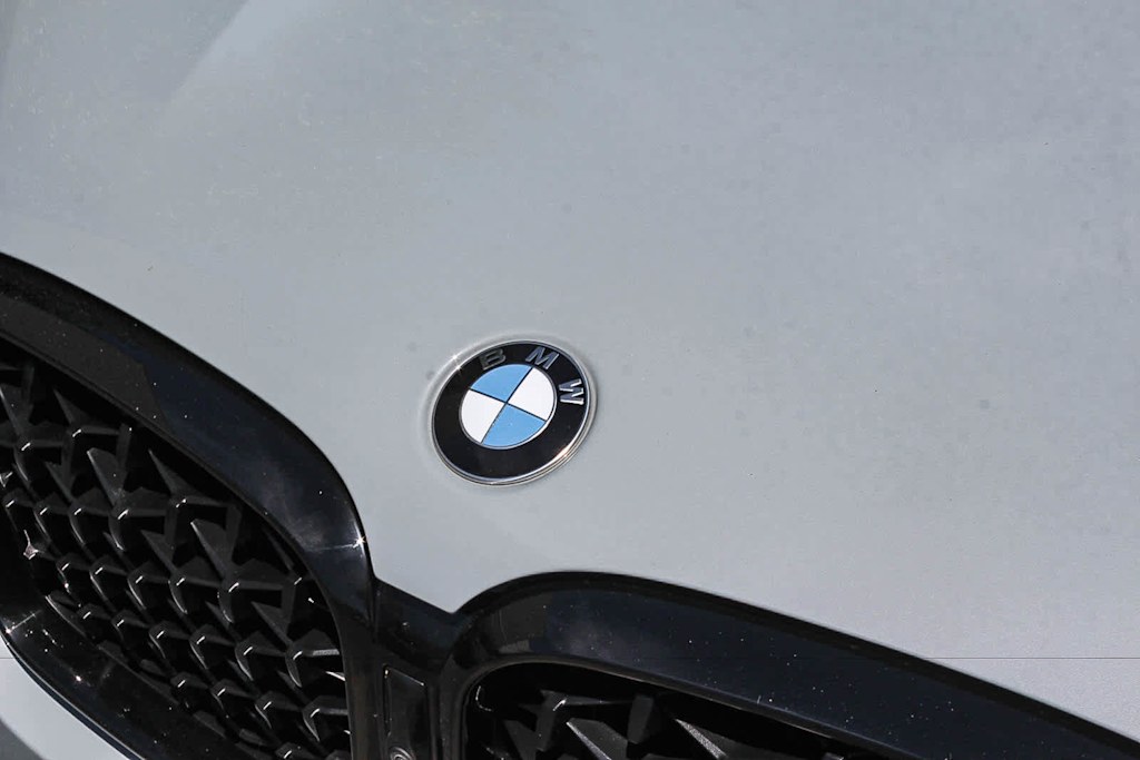 Thumbnail: 2023 BMW X4 - 22