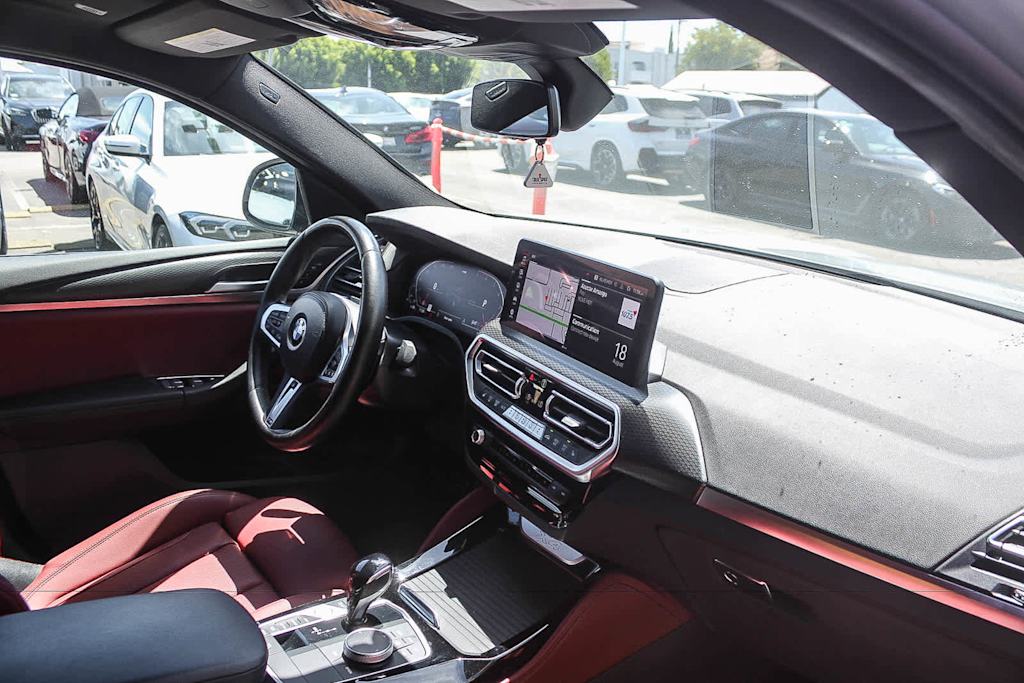Thumbnail: 2023 BMW X4 - 11