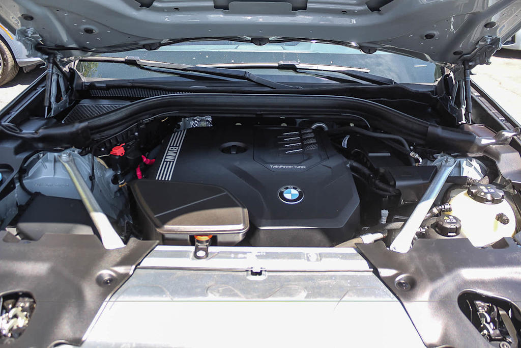 Thumbnail: 2023 BMW X4 - 8