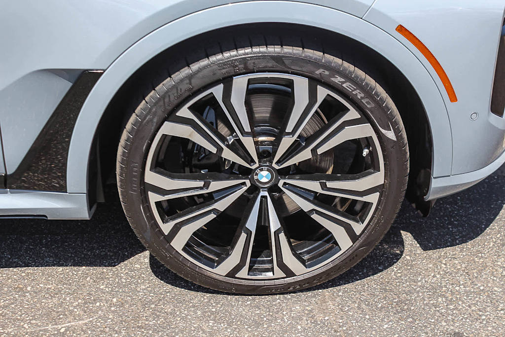 Thumbnail: 2024 BMW X7 - 20