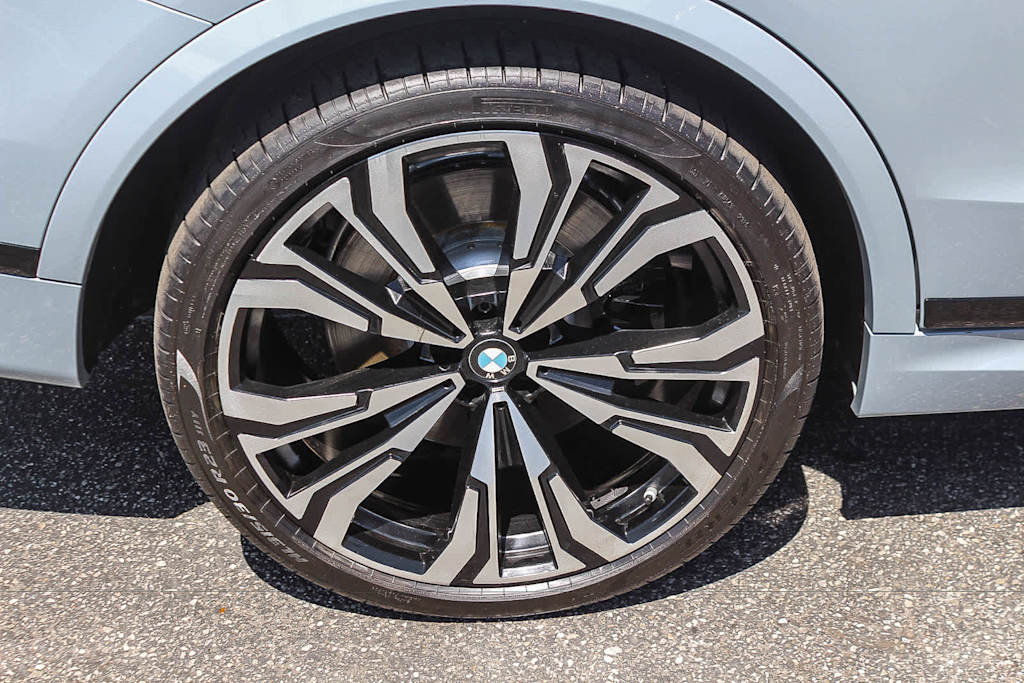 Thumbnail: 2024 BMW X7 - 7