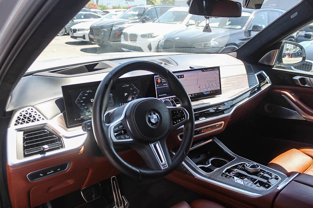 Thumbnail: 2024 BMW X7 - 13
