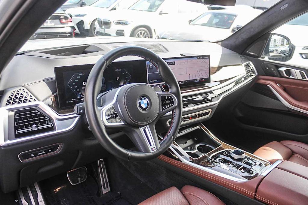 Thumbnail: 2025 BMW X7 - 13