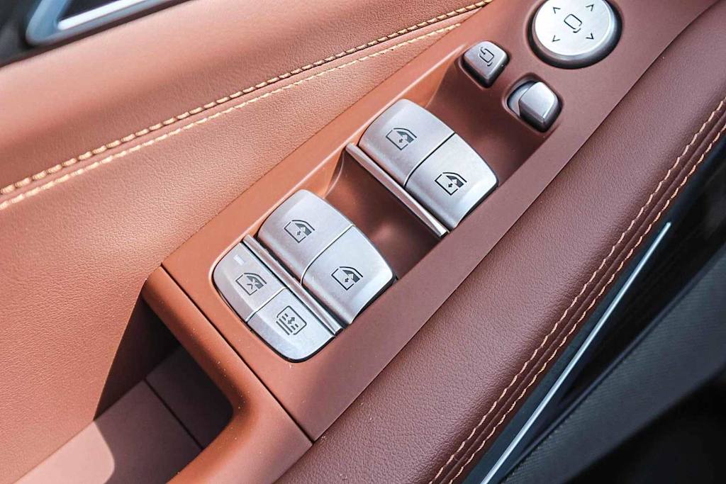 Thumbnail: 2025 BMW X7 - 24