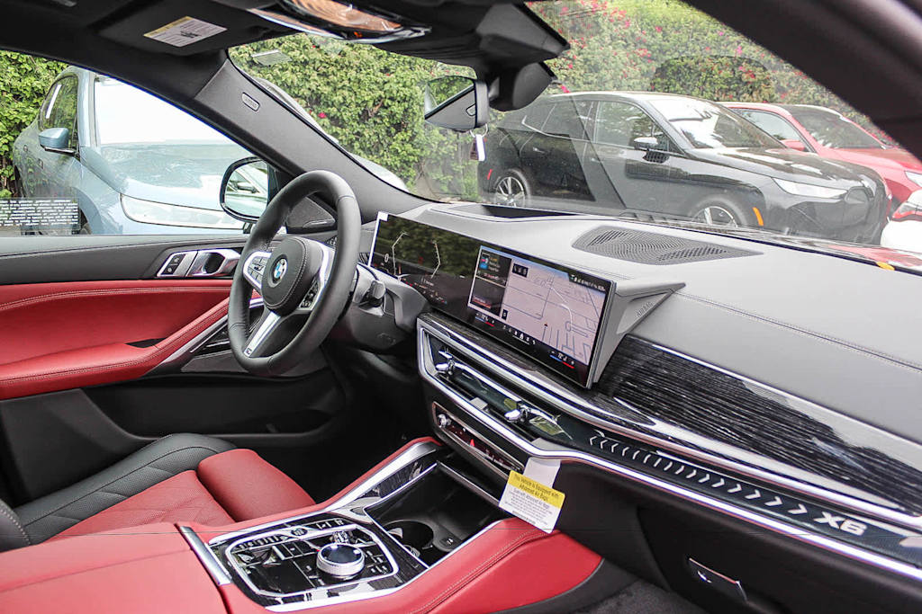 Thumbnail: 2027 BMW X6 - 10
