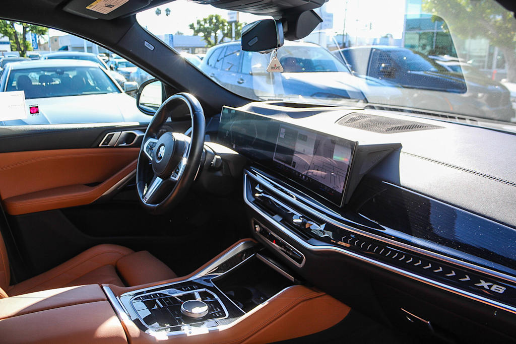 Thumbnail: 2024 BMW X6 - 11