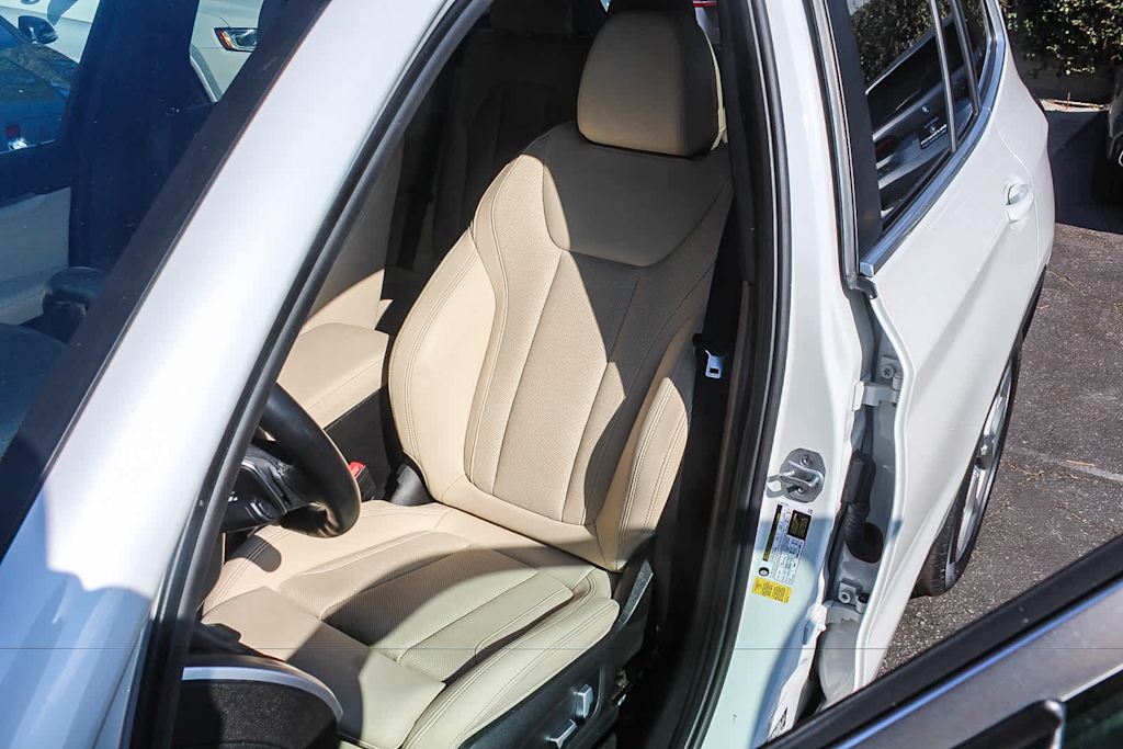 Thumbnail: 2024 BMW X3 - 9