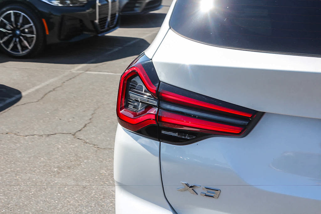 Thumbnail: 2023 BMW X3 - 21