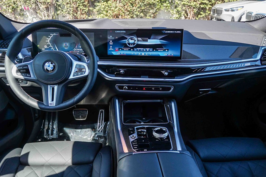 Thumbnail: 2024 BMW X6 - 2