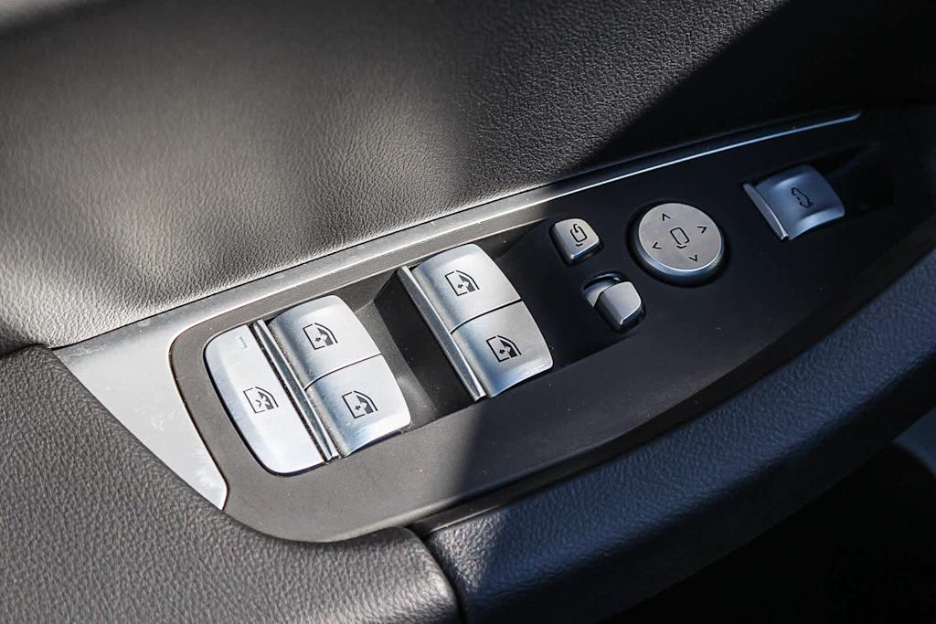 Thumbnail: 2024 BMW X3 - 25